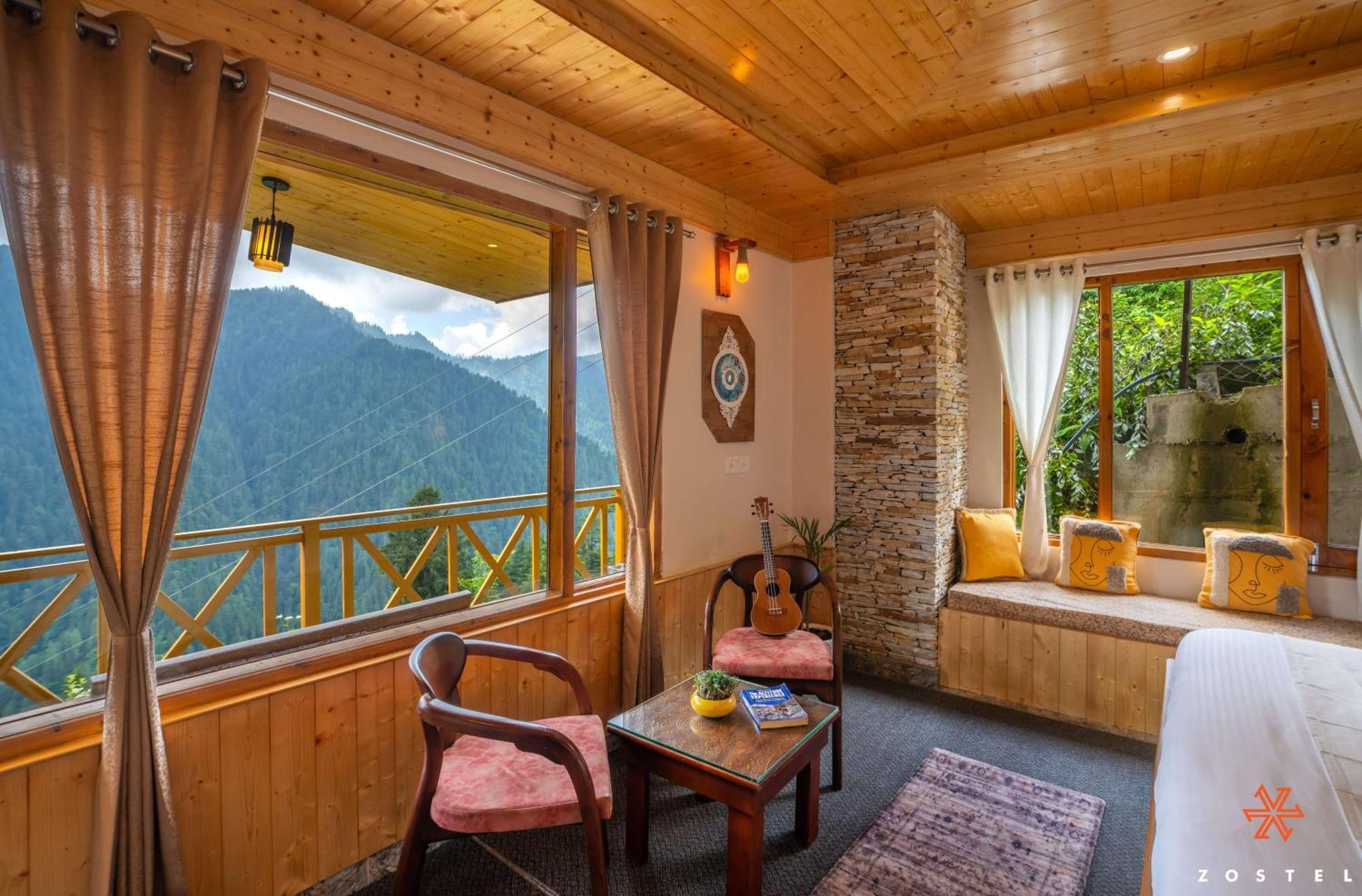 Zostel Shoja, Jibhi Hostel Kültér fotó