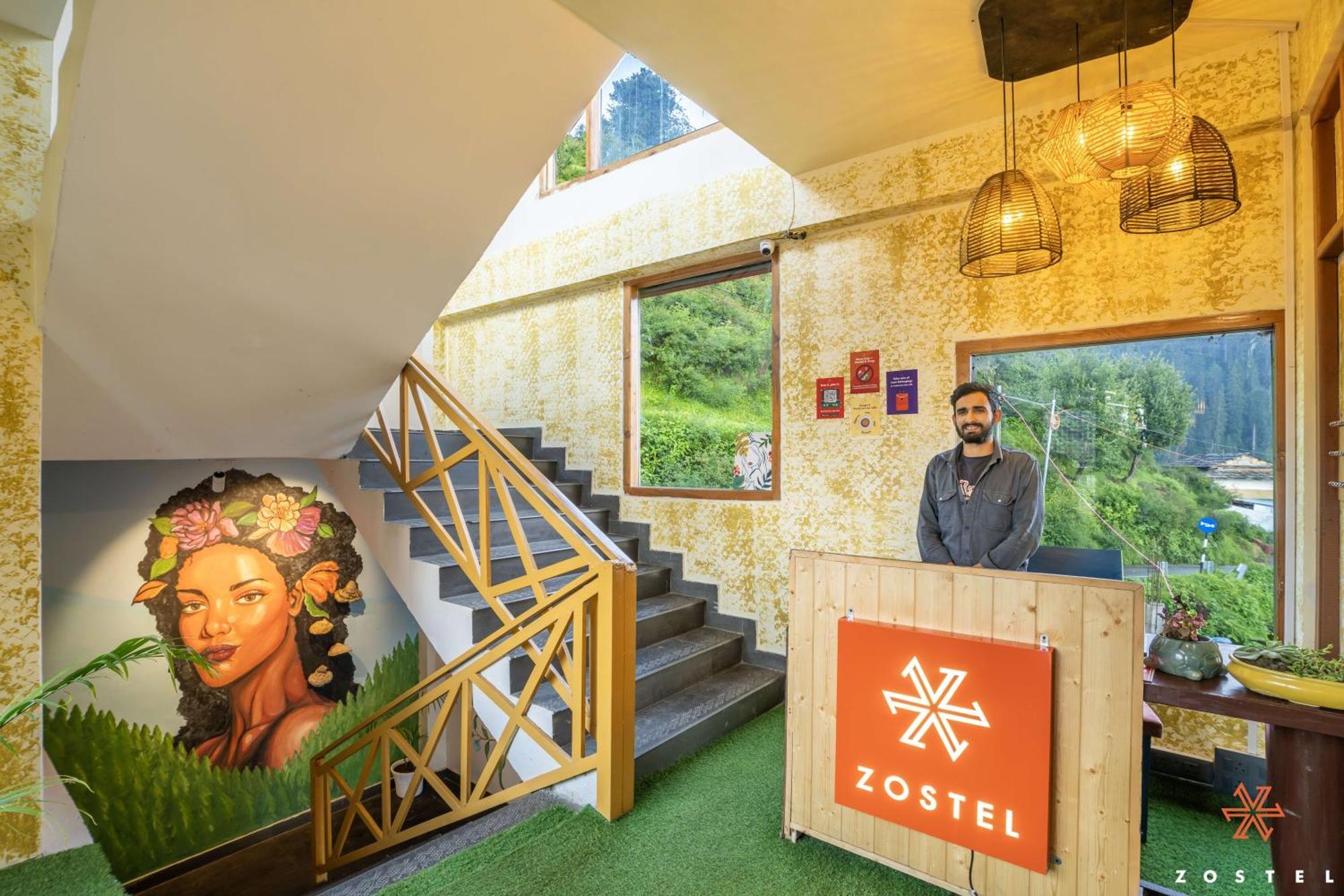 Zostel Shoja, Jibhi Hostel Kültér fotó