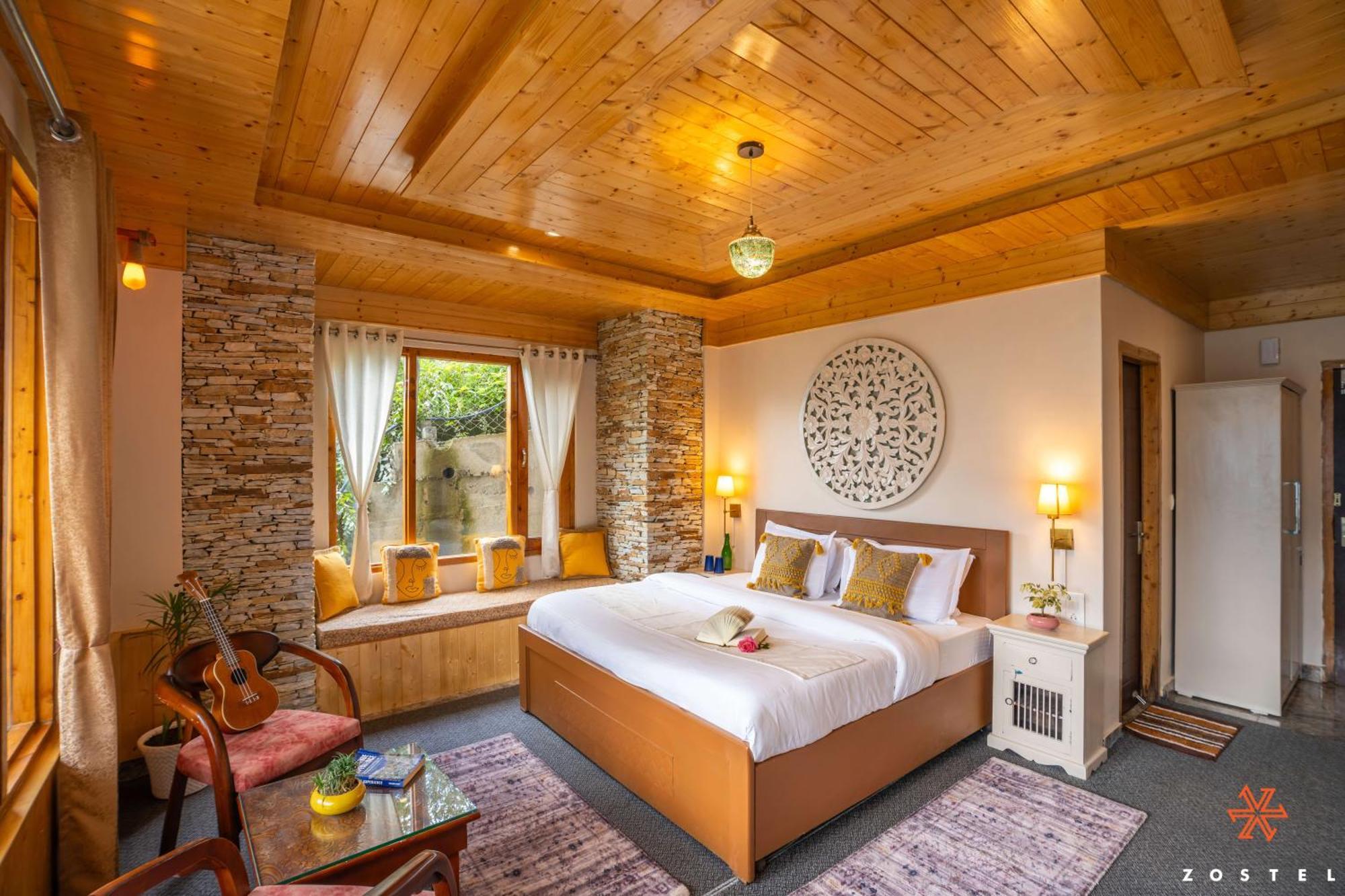 Zostel Shoja, Jibhi Hostel Kültér fotó