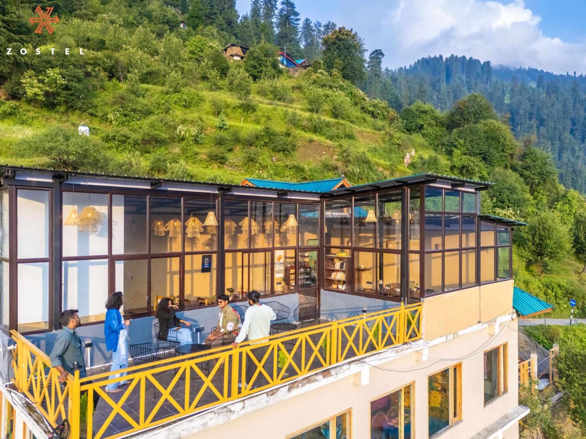 Zostel Shoja, Jibhi Hostel Kültér fotó